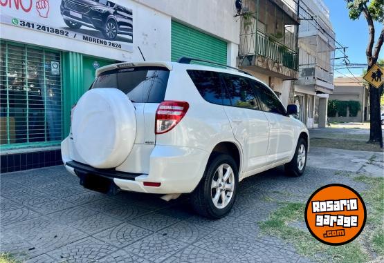 Camionetas - Toyota rav 4 2011 Nafta 250000Km - En Venta