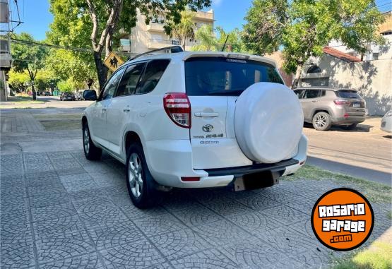 Camionetas - Toyota rav 4 2011 Nafta 250000Km - En Venta