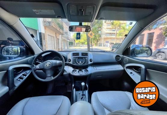 Camionetas - Toyota rav 4 2011 Nafta 250000Km - En Venta