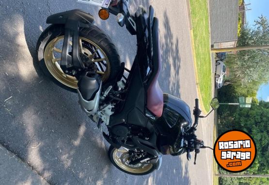 Motos - Yamaha Fz 2023 Nafta 8000Km - En Venta