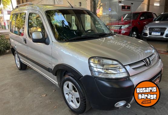 Utilitarios - Peugeot Partner patag�nica hdi 2012 Diesel 180000Km - En Venta