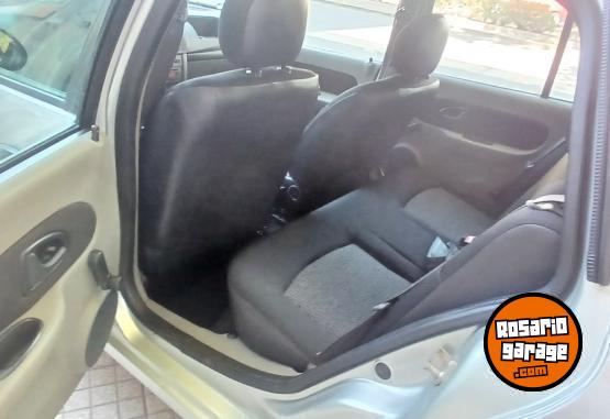 Autos - Renault Symbol NO siena corsa 2013 GNC  - En Venta