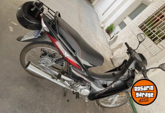 Motos - Motomel Dlx 2024 Nafta 2600Km - En Venta