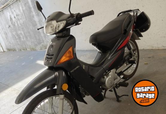 Motos - Motomel Dlx 2024 Nafta 2600Km - En Venta