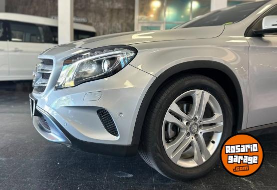 Autos - Mercedes Benz GLA 200 A/T 2016 Nafta 147000Km - En Venta