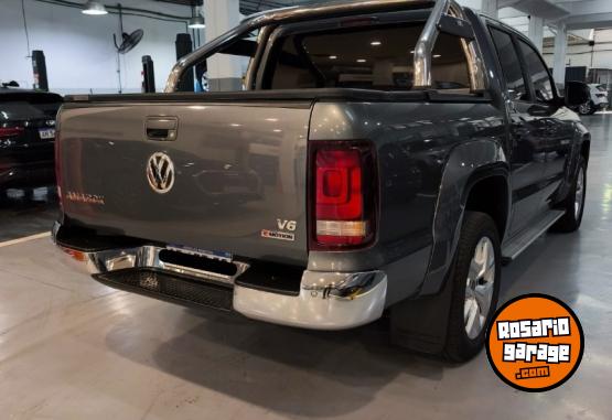 Camionetas - Volkswagen AMAROK V6 HIGHLINE AT 4X4 2020 Diesel 71000Km - En Venta
