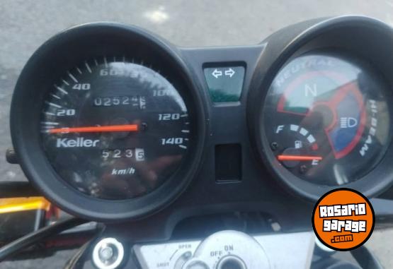 Motos - Keller STRAUS 2024 Nafta 2500Km - En Venta