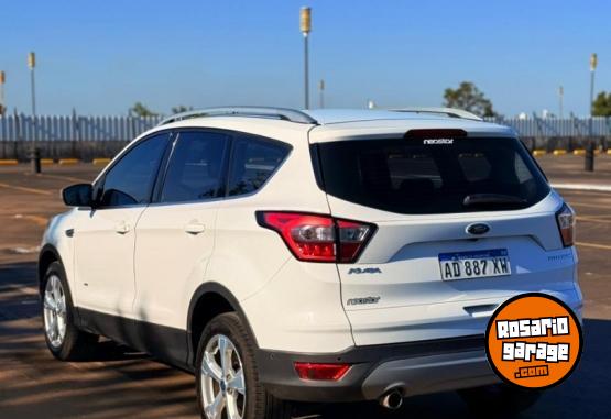 Camionetas - Ford Kuga Titanium 2019 Nafta 79000Km - En Venta