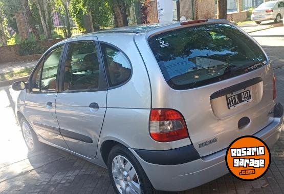 Autos - Renault Scenic 2009 Nafta 134600Km - En Venta