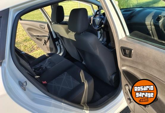Autos - Ford Fiesta L S 2015 Nafta 105000Km - En Venta