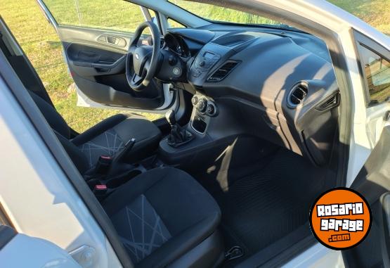 Autos - Ford Fiesta L S 2015 Nafta 105000Km - En Venta