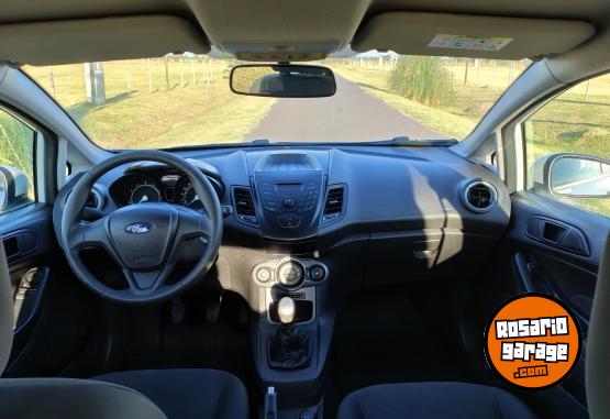 Autos - Ford Fiesta L S 2015 Nafta 105000Km - En Venta