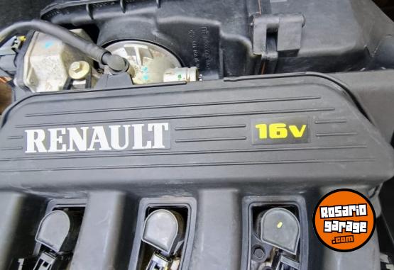 Utilitarios - Renault Kangoo 2012 Nafta 80000Km - En Venta