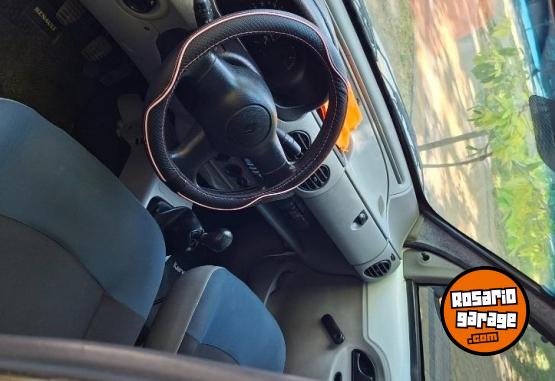 Utilitarios - Renault Kangoo 2012 Nafta 80000Km - En Venta