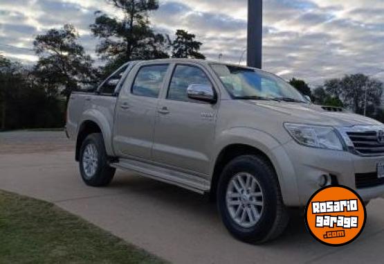 Camionetas - Toyota Hilux 2015 Diesel 151000Km - En Venta
