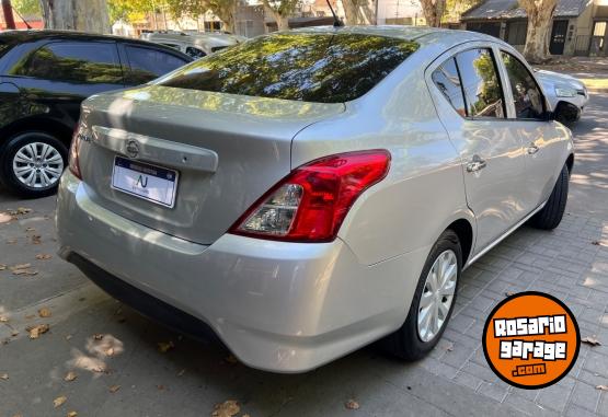 Autos - Nissan Versa V Drive 2021 Nafta 102000Km - En Venta