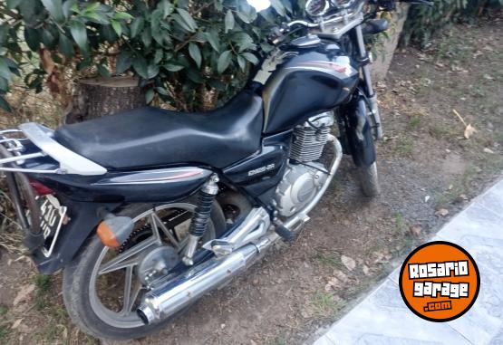Motos - Suzuki En 125 2011 Nafta 72000Km - En Venta