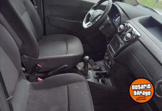 Utilitarios - Renault Kangoo Express Emotion 2023 Nafta 50300Km - En Venta