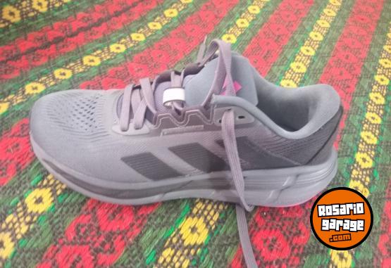 Indumentaria - Zapatillas adidas - En Venta