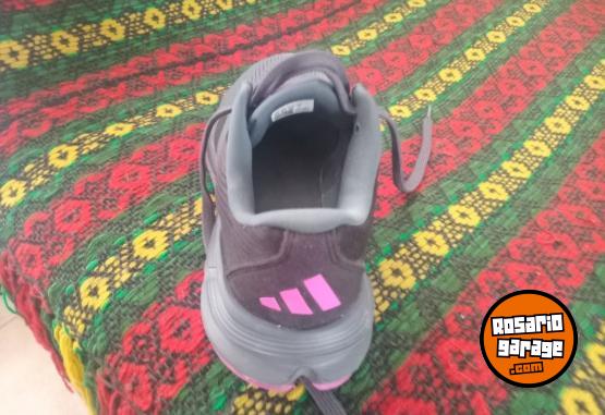 Indumentaria - Zapatillas adidas - En Venta