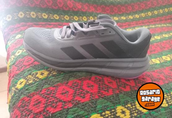 Indumentaria - Zapatillas adidas - En Venta