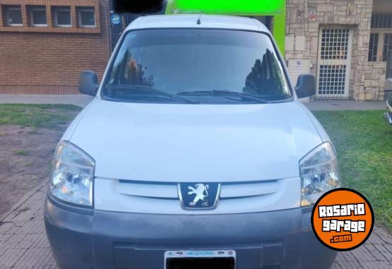 Utilitarios - Peugeot Partner 2015 Nafta 170000Km - En Venta
