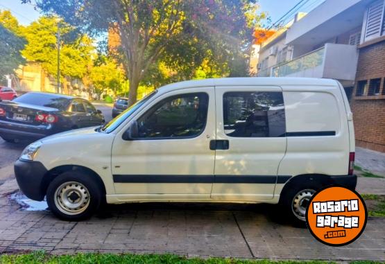 Utilitarios - Peugeot Partner 2015 Nafta 170000Km - En Venta
