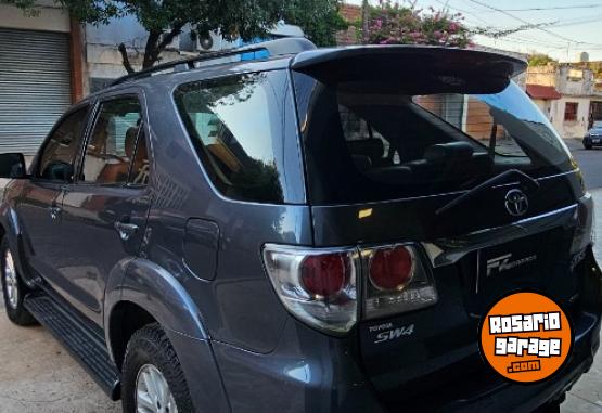 Camionetas - Toyota SW4 4x4 SRV 3.0 TDI C/Cue 2012 Diesel 147000Km - En Venta