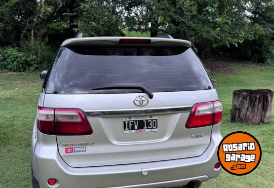 Camionetas - Toyota SW4 CUERO AUTOMATICA 2009 Diesel 300000Km - En Venta