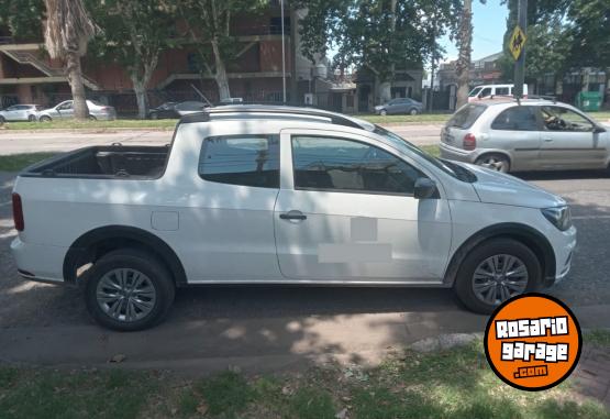 Utilitarios - Volkswagen Saveiro Comfortline CD MS 2023 Nafta 36700Km - En Venta