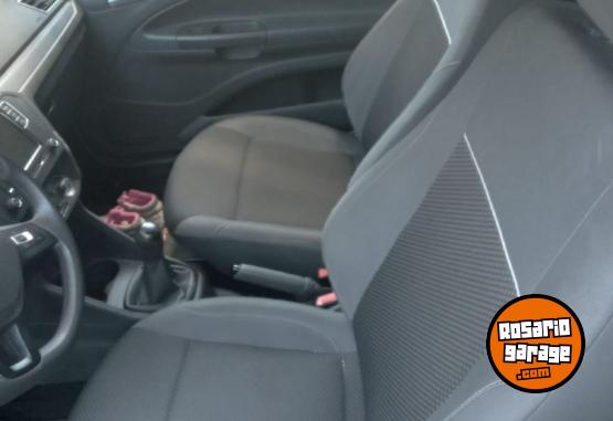 Utilitarios - Volkswagen Saveiro Comfortline CD MS 2023 Nafta 36700Km - En Venta