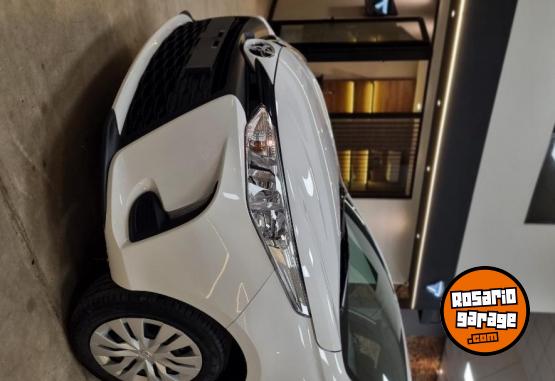 Autos - Toyota YARIS XS CVT 1.5L 5P 2026 2026 Nafta 0Km - En Venta