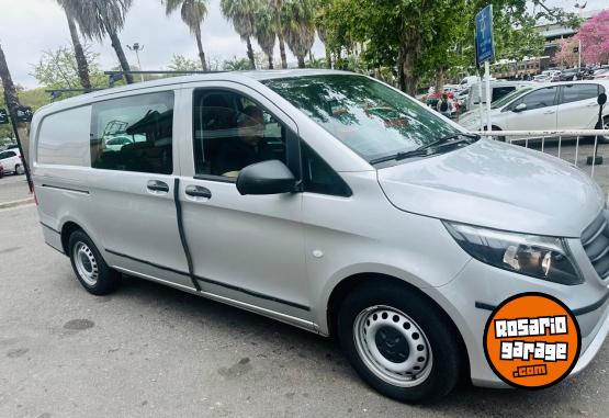 Utilitarios - Mercedes Benz FURGON MIXTA 2023 Diesel 37000Km - En Venta