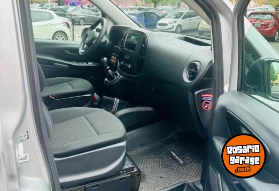 Utilitarios - Mercedes Benz FURGON MIXTA 2023 Diesel 37000Km - En Venta