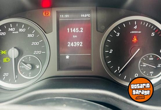 Utilitarios - Mercedes Benz FURGON MIXTA 2023 Diesel 37000Km - En Venta