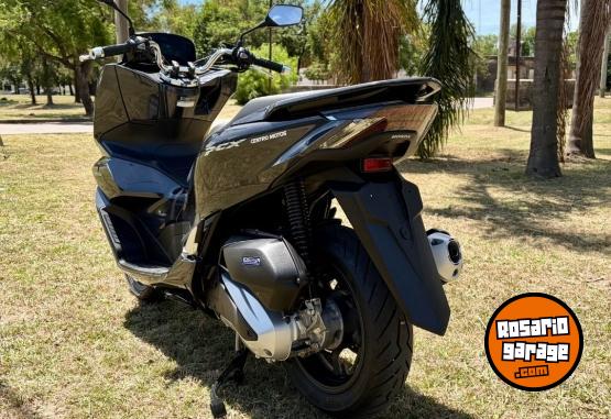 Motos - Honda PCX 160 2025 Nafta 200Km - En Venta