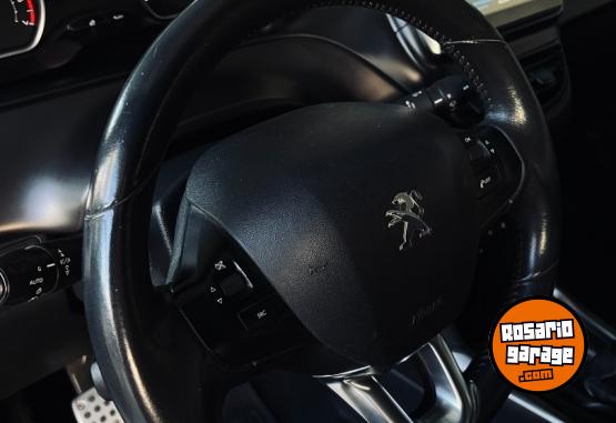 Autos - Peugeot 2008 2017 Nafta 135000Km - En Venta