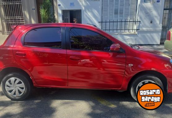 Autos - Toyota Etios 2018 Nafta 53000Km - En Venta