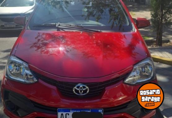 Autos - Toyota Etios 2018 Nafta 53000Km - En Venta