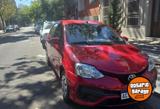 Autos - Toyota Etios 2018 Nafta 53000Km - En Venta