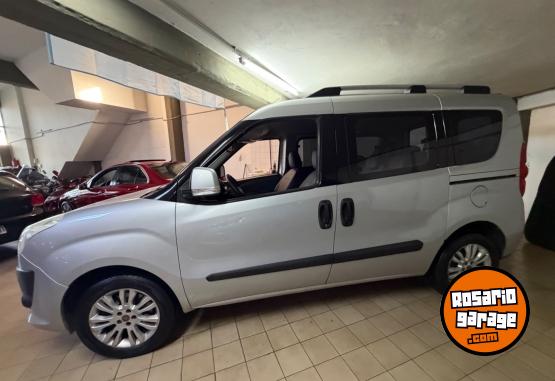 Utilitarios - Fiat Doblo 1.4 7 asientos 2013 GNC  - En Venta