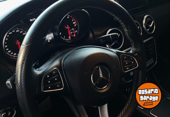 Autos - Mercedes Benz A200 2017 Nafta 87000Km - En Venta