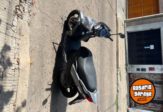 Motos - Kymco Agility 200 2022 Nafta 11000Km - En Venta