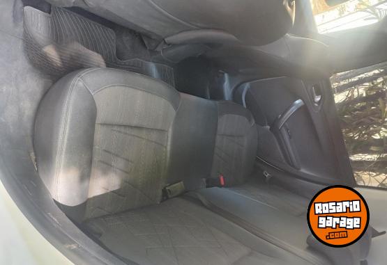 Autos - Peugeot 208 feline pack cuir 2015 Nafta 102000Km - En Venta