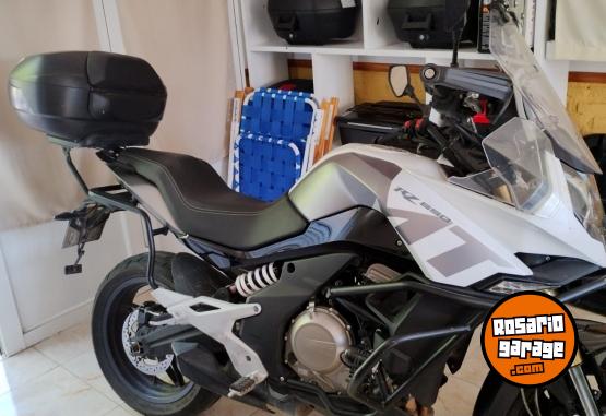 Motos - CF 650 MT 2023 Nafta 20500Km - En Venta