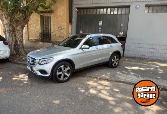 Autos - Mercedes Benz GLC 300 2018 Nafta 180000Km - En Venta