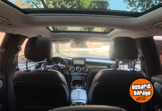 Autos - Mercedes Benz GLC 300 2018 Nafta 180000Km - En Venta