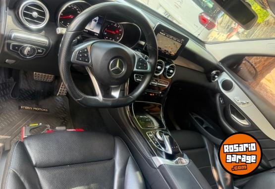 Autos - Mercedes Benz GLC 300 2018 Nafta 180000Km - En Venta