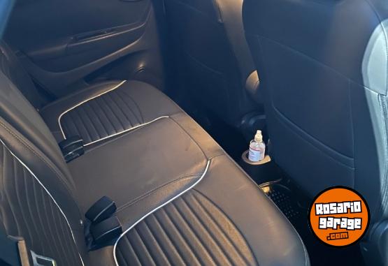 Autos - Renault Captur 2019 Nafta 159000Km - En Venta