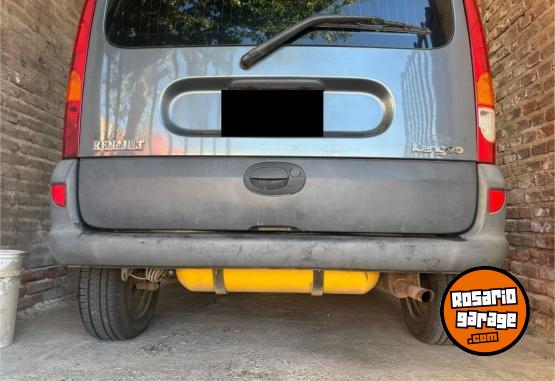 Utilitarios - Renault Kangoo 2013 GNC 210000Km - En Venta